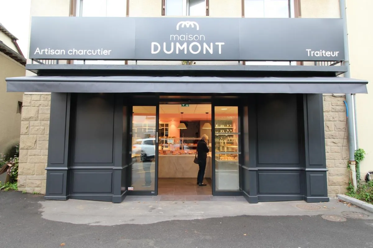 Agencement TRAITEUR MAISON DUMONT TRAITEUR - SAINT GREGOIRE (35)