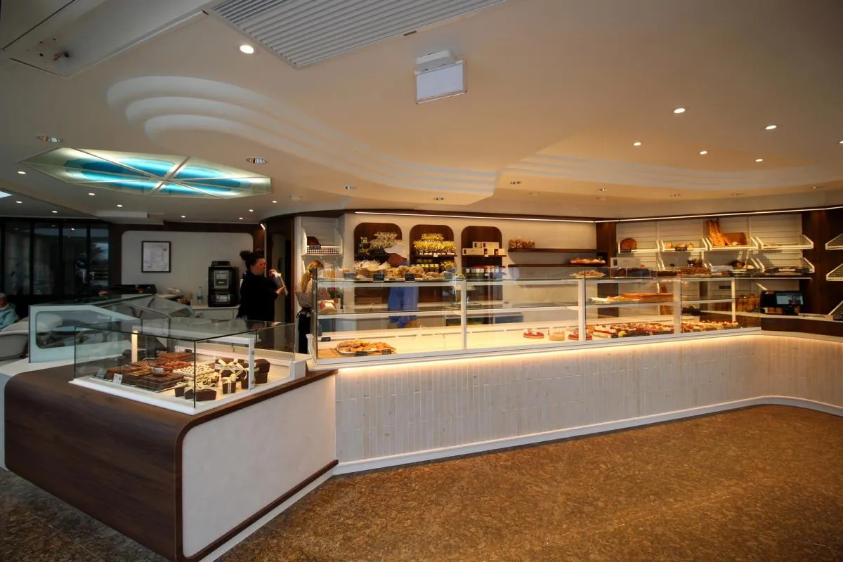 Agencement BOULANGERIE MARIE ROMAIN - JULLOUVILLE (50)