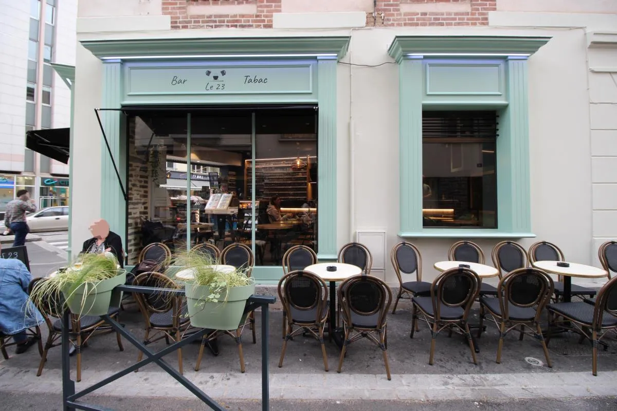 Agencement BAR FACADE BAR LE 23 - RENNES (35)