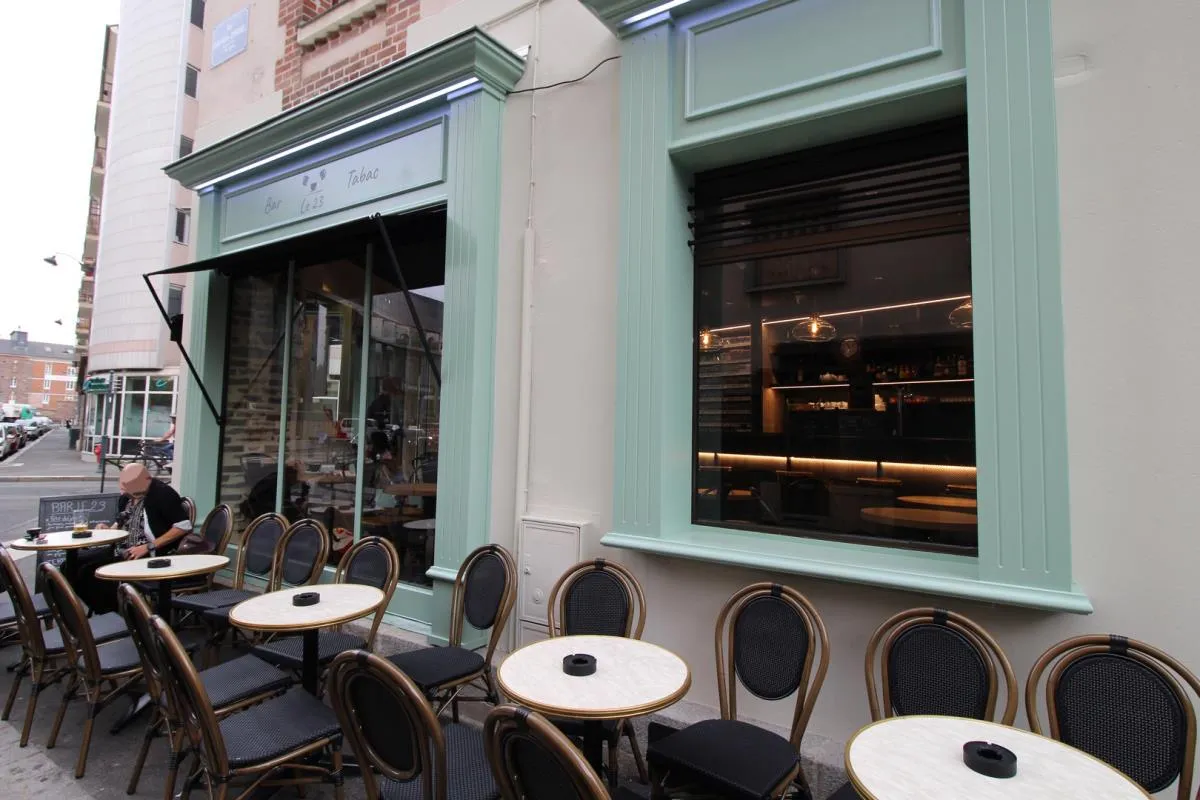 Agencement BAR FACADE BAR LE 23 - RENNES (35)
